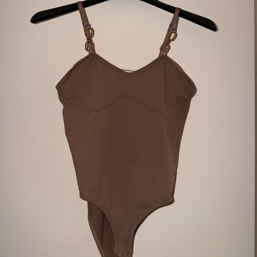 Fashion Nova Carmen Seamless Bodysuite in Taupe
